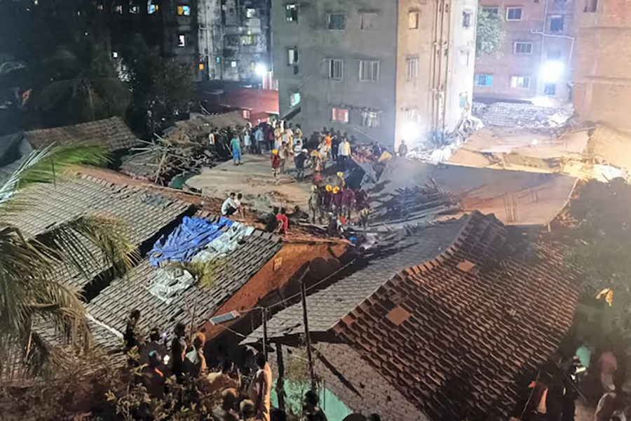 Six dead in Kalyan