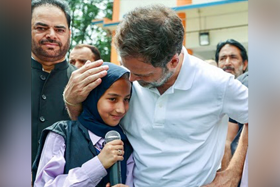 Rahul visits poonch