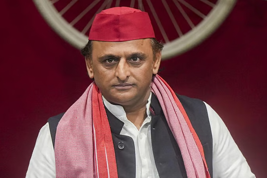 SP expels three MLAs