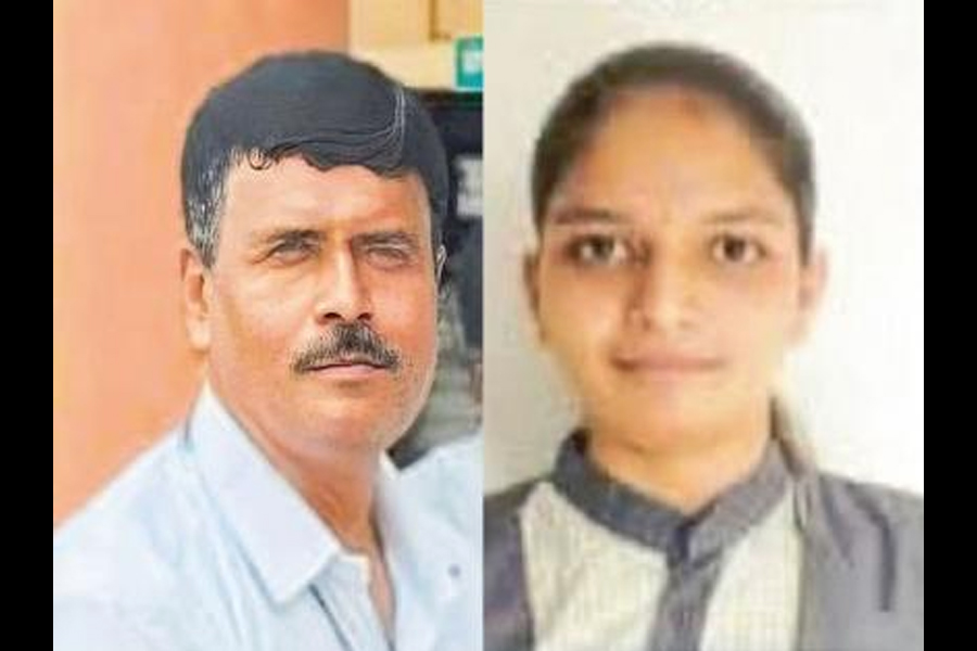 Father kills daughter