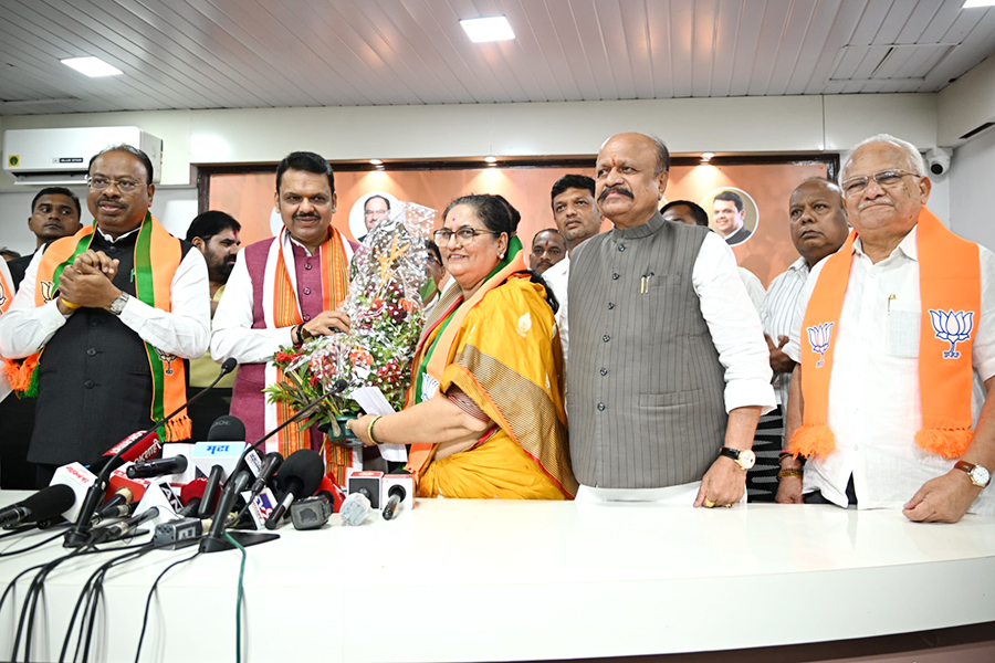 Jayashree Patil joins BJP