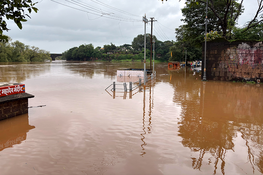 Heavy rain in dam area