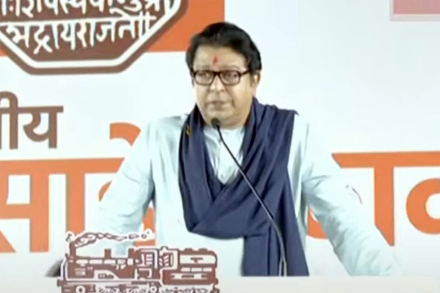 Raj Thackeray warns