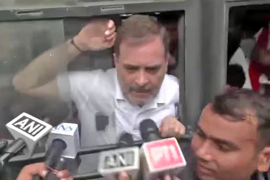 Oppositions detained