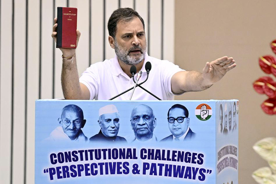 Rahul attacks on BJP