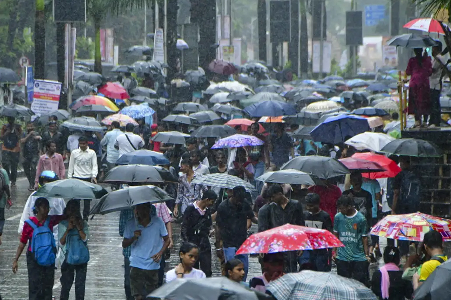 Heavy rain warning in Maharashtra