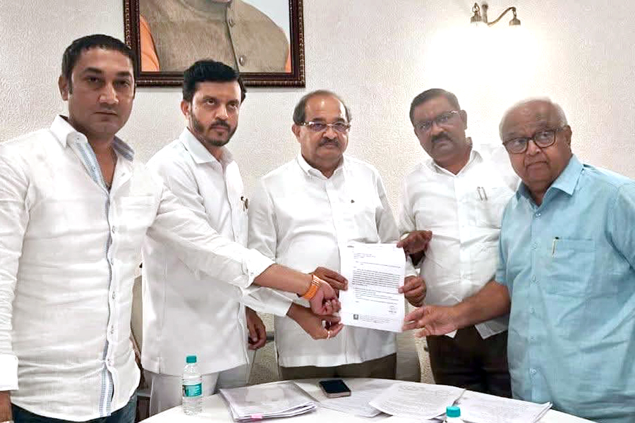 All party MLA met Vikhe