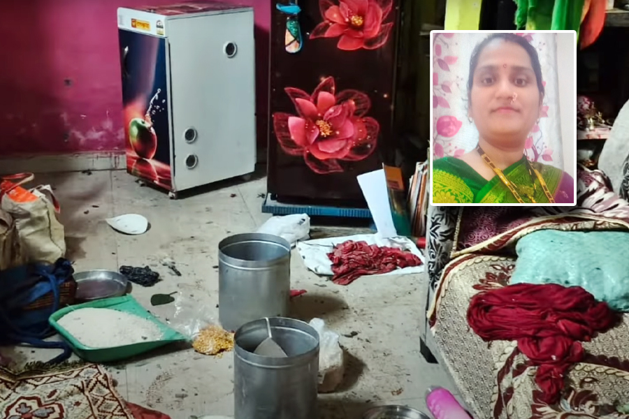 Woman dies in gas explosion