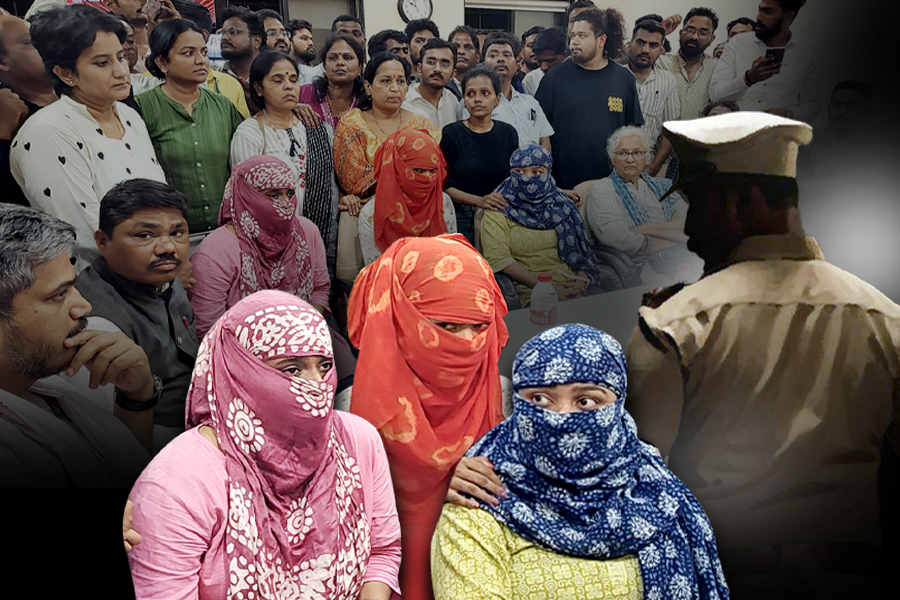 Kothrud police and atrocity