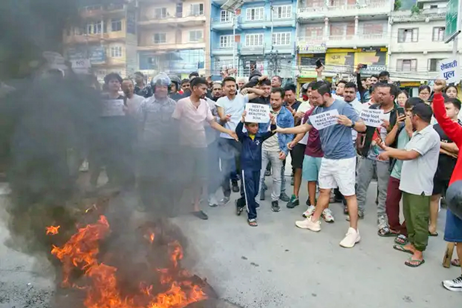 Nepal Tense