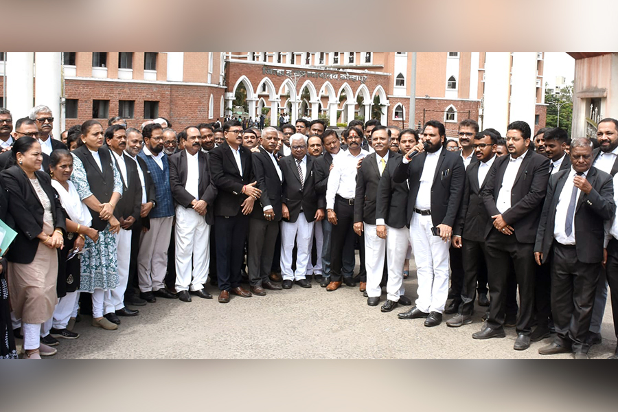 Kolhapur Bar Association protests