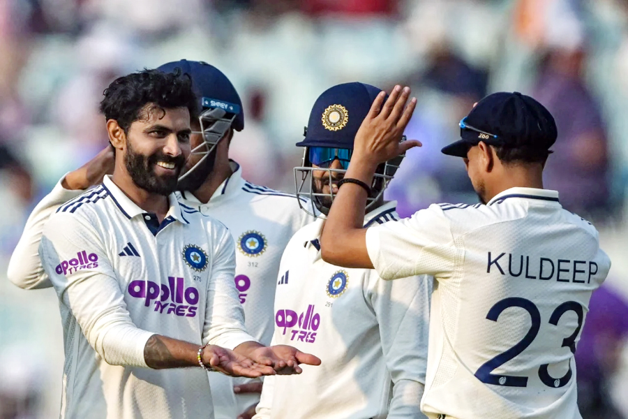 Jadeja Yadav's spin is impressive