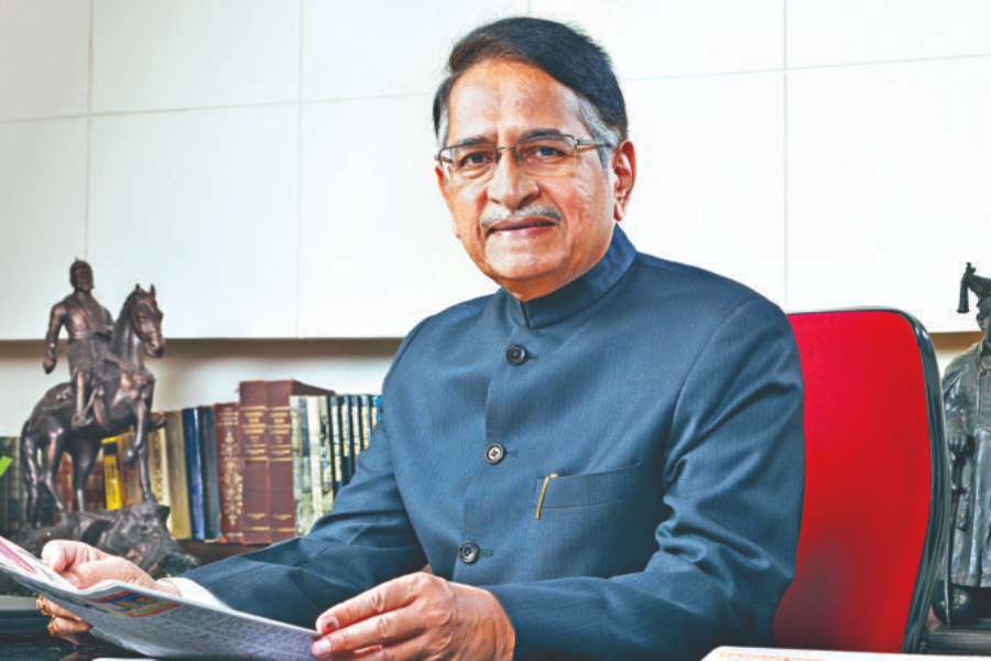 leader of public life of Kolhapur