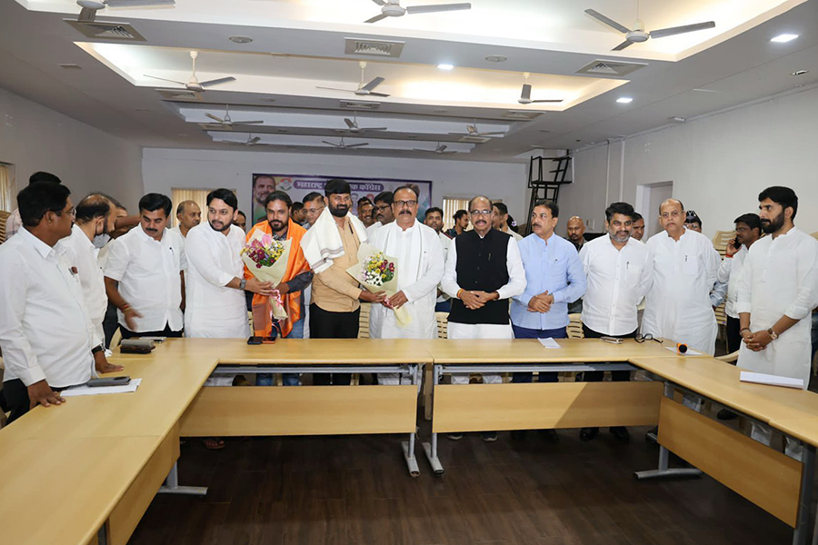 Election Commission is 'ten-numbered