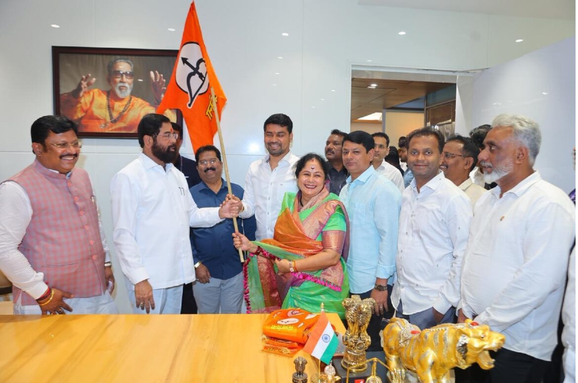 Sai Kharade's entry into Shiv Sena