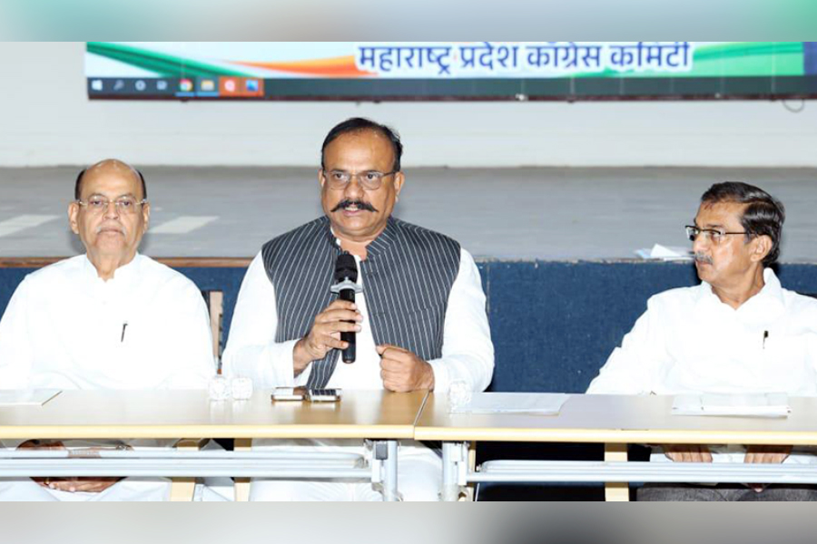 Modi should issue a public apology