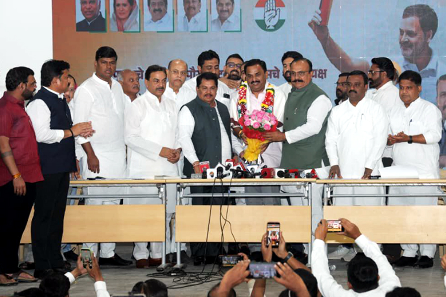 Prashant Jagtap joins the Congress party