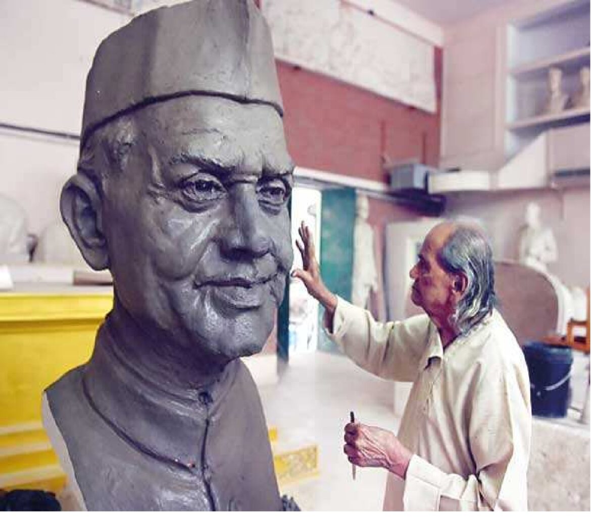 Senior sculptor Ram Sutar has passed away
