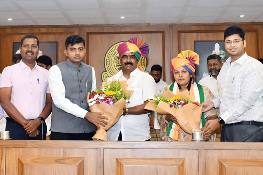 Shilpa Khot elected as Kolhapur ZP President