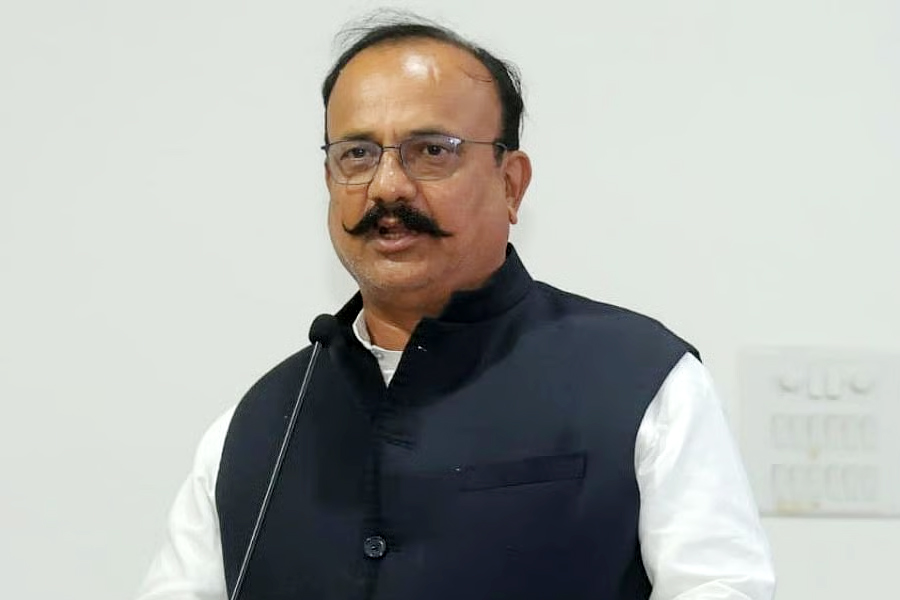 Investigate IG Karale, IPS Patil, and Gharge