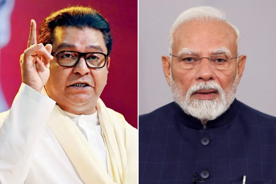 Raj Thackeray criticizes Modi