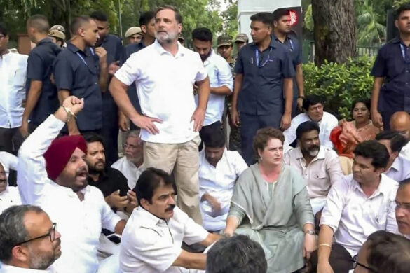 Congress protest outside the Prime Minister's residence
