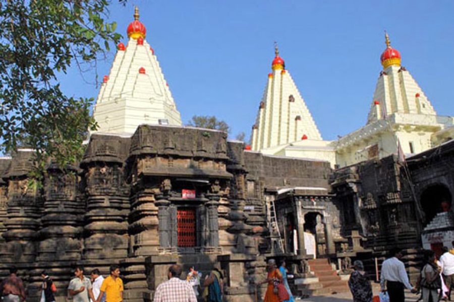 Inquiry committee regarding works at the Ambabai Temple